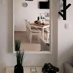 Апартаменти Walk To The From A Cool And Modern Хвар